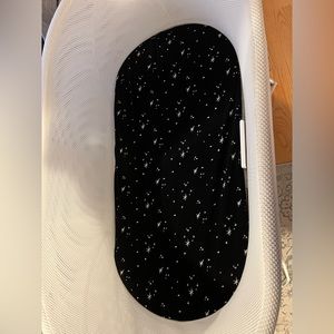 Black snoo bassinet sheets